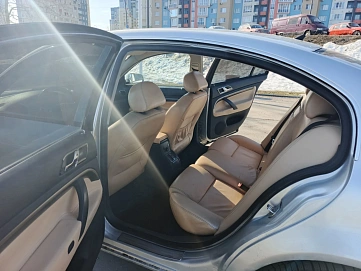Skoda Superb, 2003г, передний привод, автомат