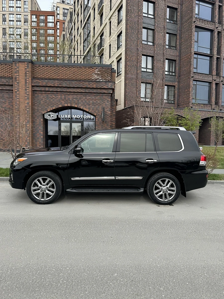 Lexus LX, 2012г., полный привод, автомат