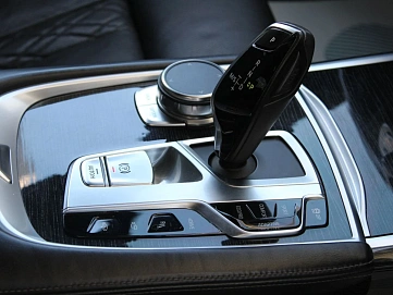 BMW , 2018г., полный привод, автомат