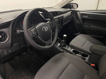 Toyota Corolla, 2017г, передний привод, механика