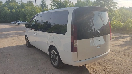 Hyundai Staria, 2021г, полный привод, автомат