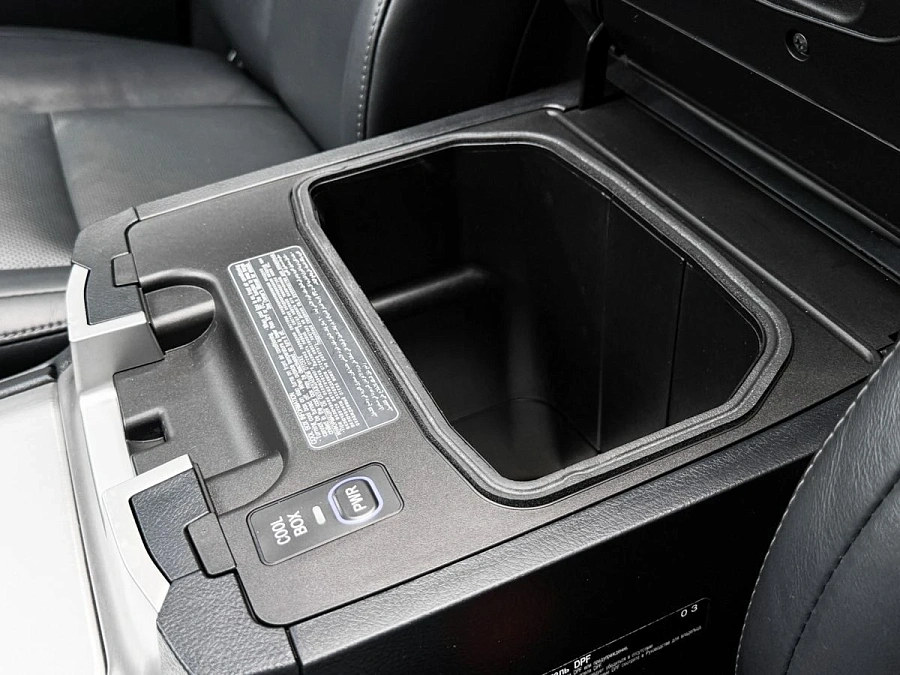 Toyota Land Cruiser, 2018г., полный привод, автомат