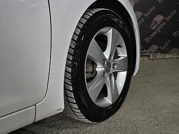 Hyundai Avante, 2011г, передний привод, автомат