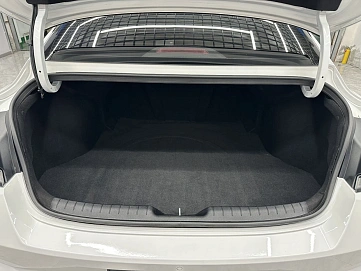 Hyundai Elantra, 2022г, передний привод, вариатор