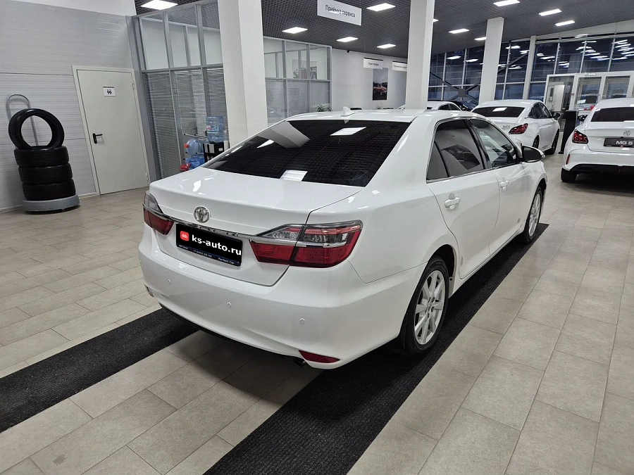 Toyota Camry, 2017г., передний привод, автомат