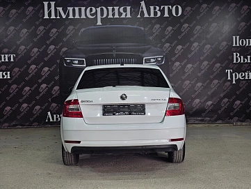Skoda Octavia, 2019г, передний привод, автомат
