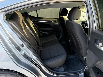 Hyundai Elantra, 2019г, передний привод, автомат