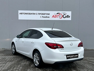 Opel Astra, 2012г, передний привод, автомат