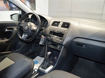 Volkswagen Polo, 2012г, передний привод, робот