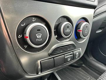 Lada (ВАЗ) Kalina, 2016г, передний привод, автомат