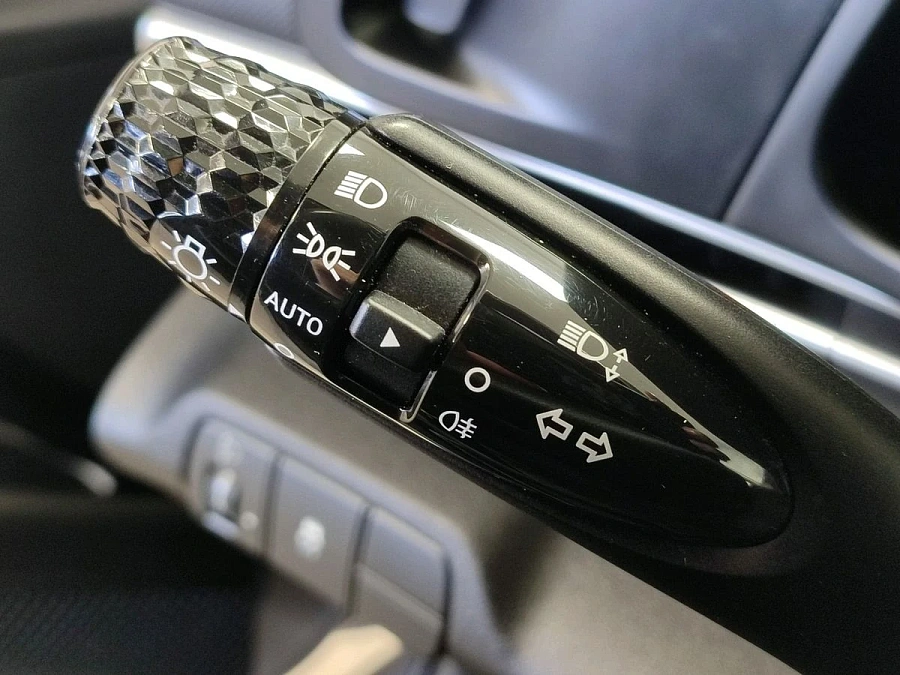 Hyundai Elantra, 2021г., передний привод, автомат