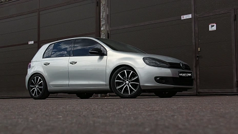 Volkswagen Golf, 2011г, передний привод, робот