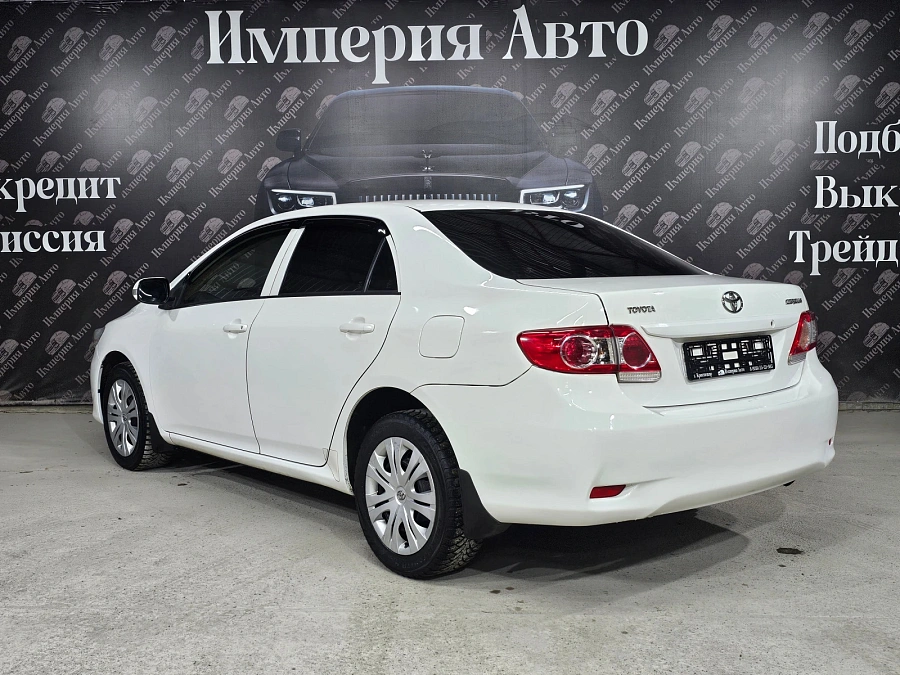 Toyota Corolla, 2011г., передний привод, автомат