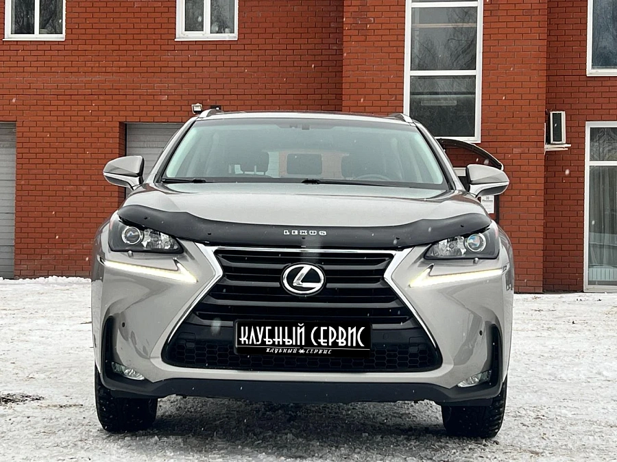 Lexus NX, 2015г., передний привод, вариатор