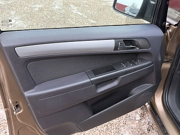 Opel Zafira, 2013г, передний привод, механика