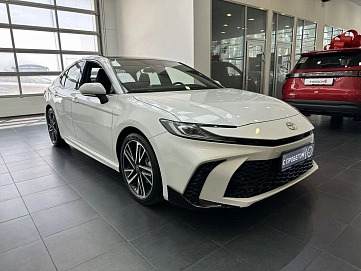 Toyota Camry, 2024г, передний привод, вариатор