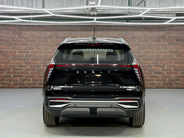 Geely Atlas, 2023г, передний привод, робот