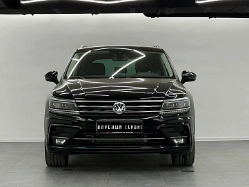 Volkswagen Tiguan, 2020г, полный привод, робот