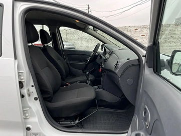 Renault Sandero, 2019г., передний привод, механика