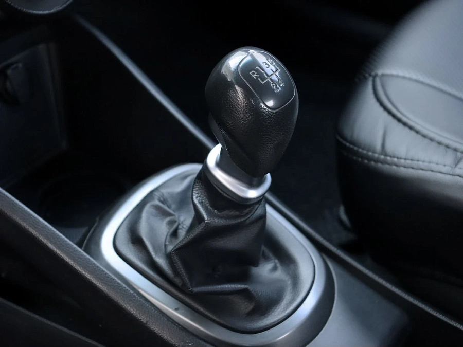 Kia Rio, 2013г., передний привод, механика
