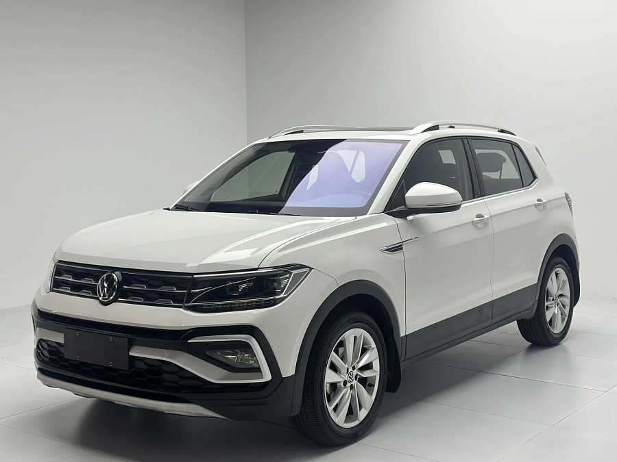 Volkswagen T-Cross, 2022г., передний привод, автомат