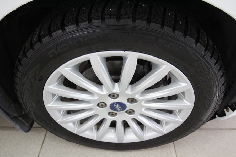 Ford Mondeo, 2012г., передний привод, механика