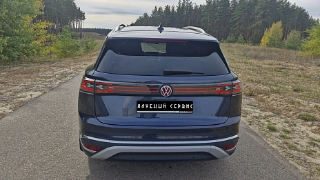 Volkswagen ID.6, 2022г, задний привод, автомат