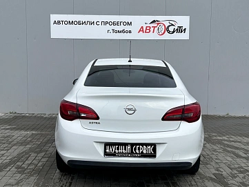 Opel Astra, 2012г, передний привод, автомат