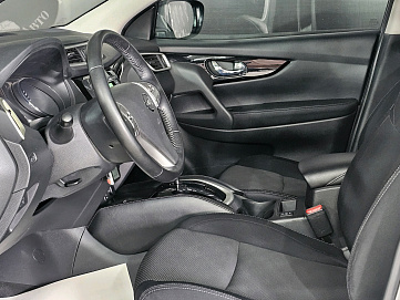 Nissan Qashqai, 2018г, передний привод, вариатор