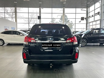Subaru Outback, 2013г, полный привод, вариатор