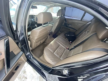 BMW 5 серии, 2003г, задний привод, автомат