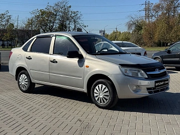 Lada (ВАЗ) Granta, 2014г, передний привод, механика