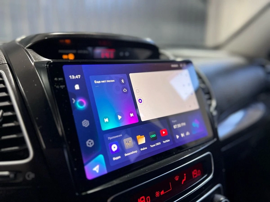 Kia Sorento, 2015г., полный привод, автомат