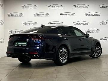 Kia Stinger, 2019г, передний привод, автомат