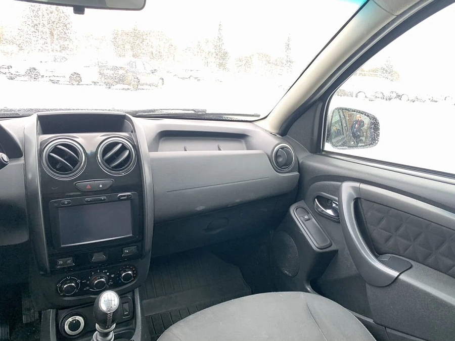 Renault Duster, 2018г., полный привод, механика