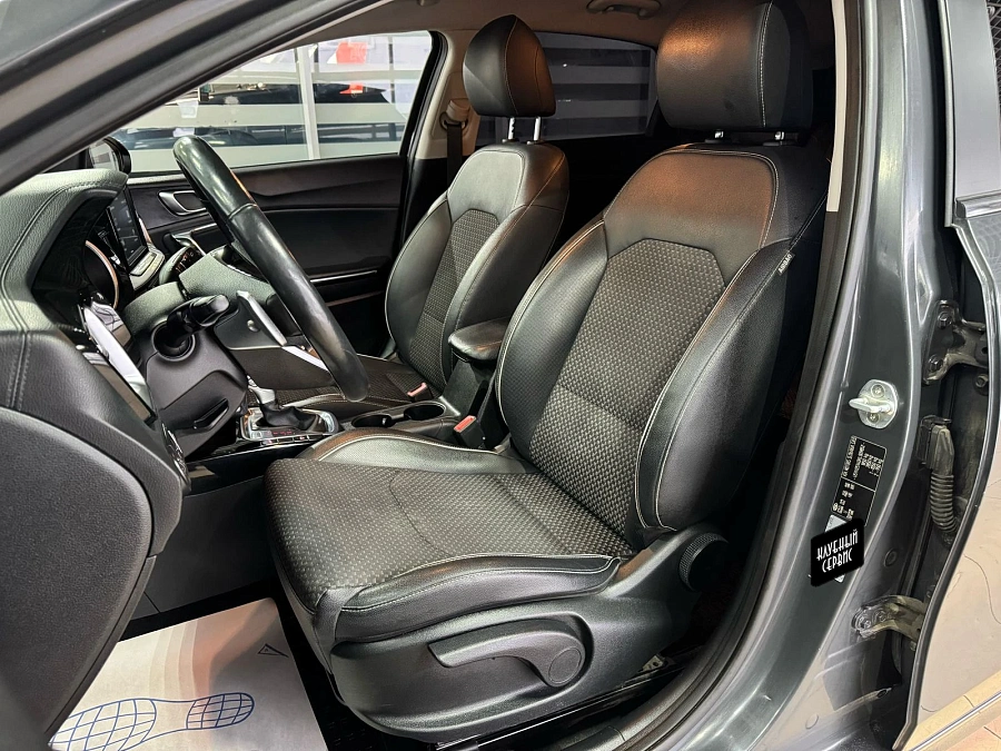 Kia Ceed, 2018г., передний привод, робот