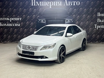 Toyota Camry, 2014г, передний привод, автомат