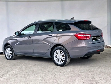 Lada (ВАЗ) Vesta, 2019г, передний привод, механика