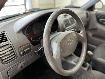 Hyundai Accent, 2009г, передний привод, механика