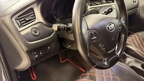 Kia Ceed, 2015г, передний привод, автомат