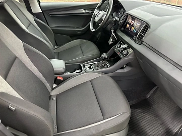 Skoda Karoq, 2021г, полный привод, робот