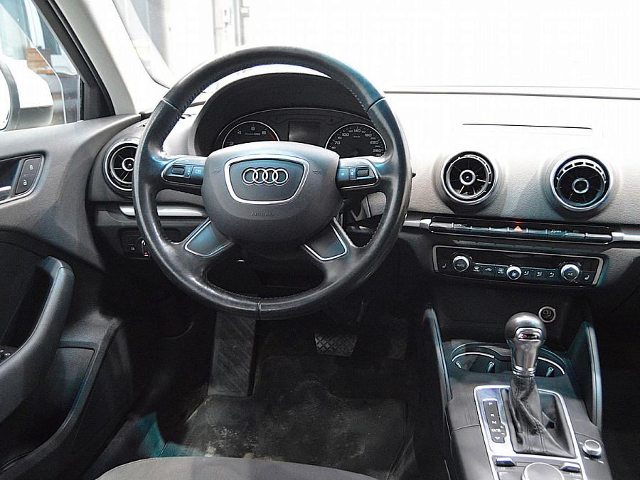 Audi A3, 2013г., передний привод, робот