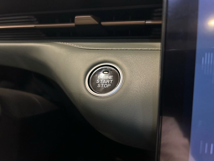 Changan Lamore, 2023г., передний привод, автомат