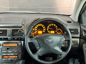 Toyota Avensis, 2003г., передний привод, автомат