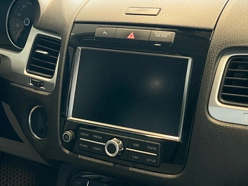 Volkswagen Touareg, 2012г, полный привод, автомат