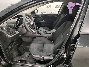 Mazda , 2011г., передний привод, механика