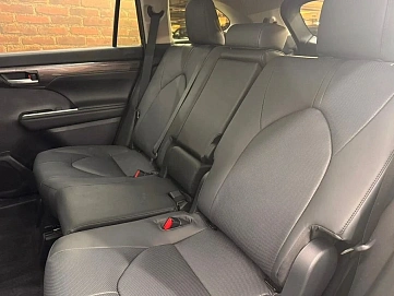 Toyota Highlander, 2025г, полный привод, автомат