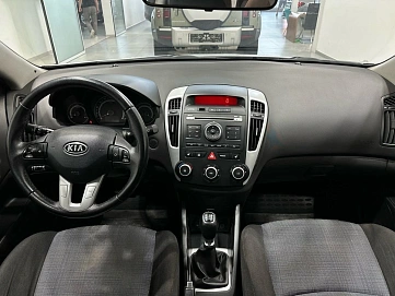 Kia Ceed, 2010г, передний привод, механика