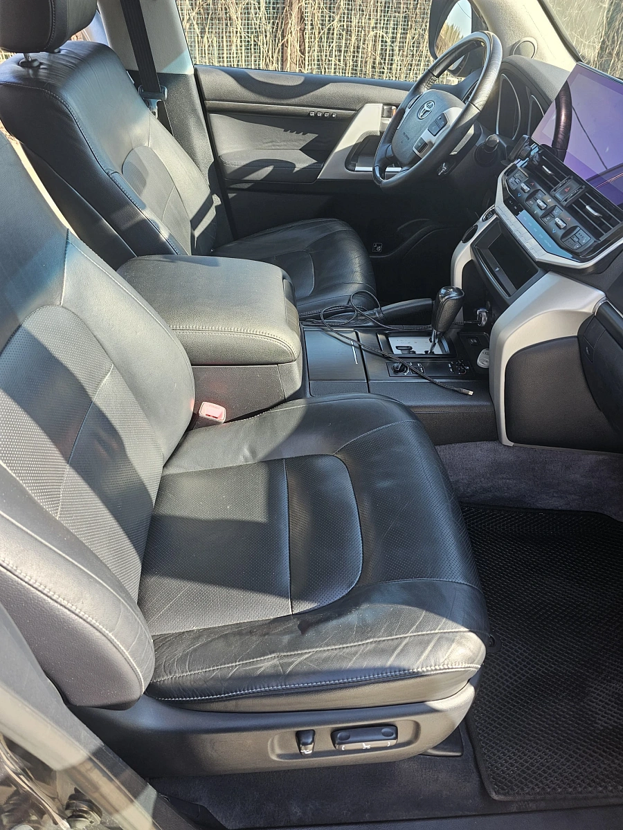 Toyota Land Cruiser, 2012г., полный привод, автомат