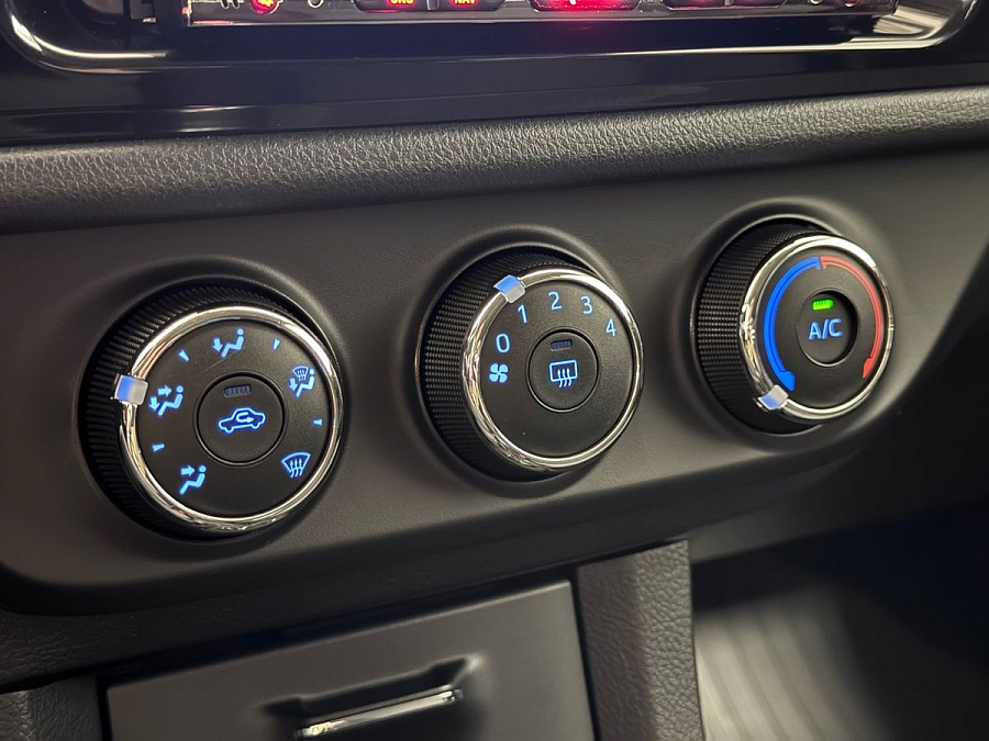 Toyota , 2014г., передний привод, автомат